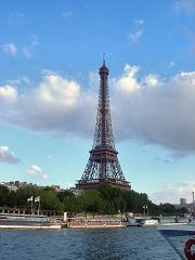 20060708085531-eiffel-view-from-seine-paris-7-04.jpg
